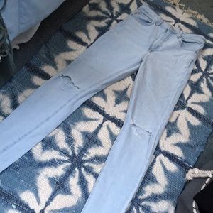 Forever 21 27 high waist jeans with holes in knees